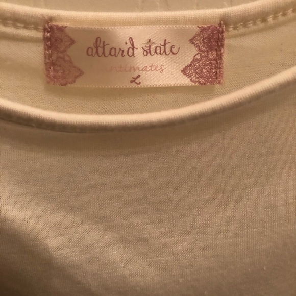 Slip - Picture 3 of 3